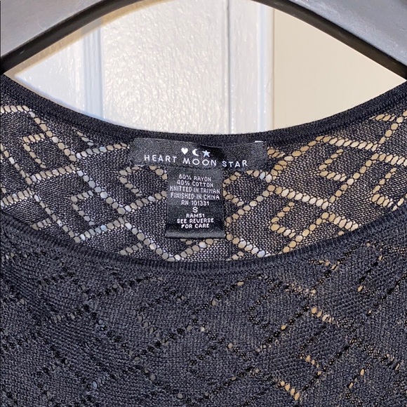 Open Shoulder Top - Picture 4 of 5